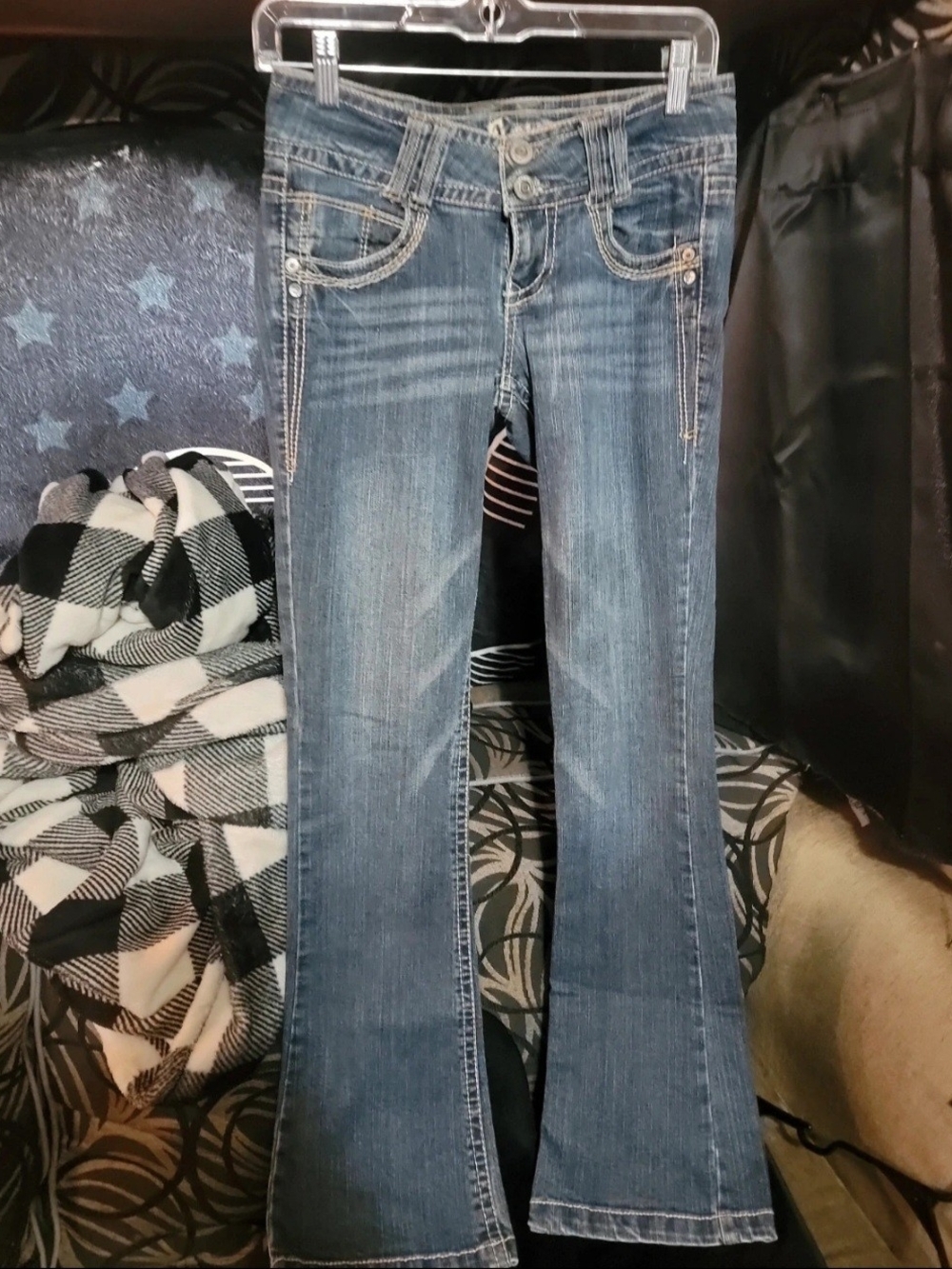 WallFlower Y2K Low-Rise Flare Denim Jeans - Size 5 Juniors